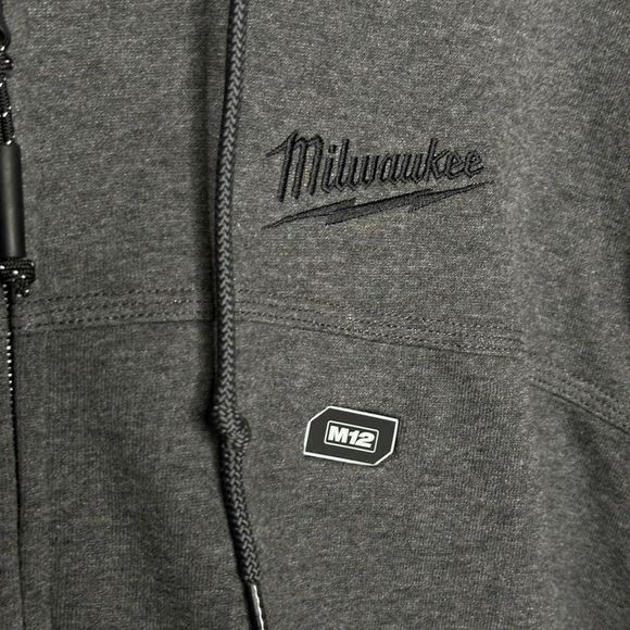 Milwaukee Hoodie Mens Grey M12 Heated Full Zip Hooded Sweatshirt Size XL - Picture 2 of 6